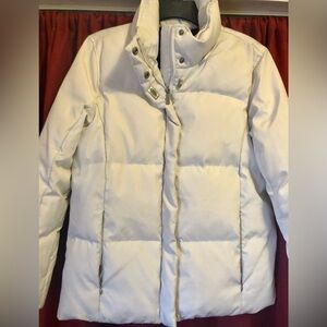 Calvin Klein Women's Goose Down Jacket in A Size Small and Winter White.